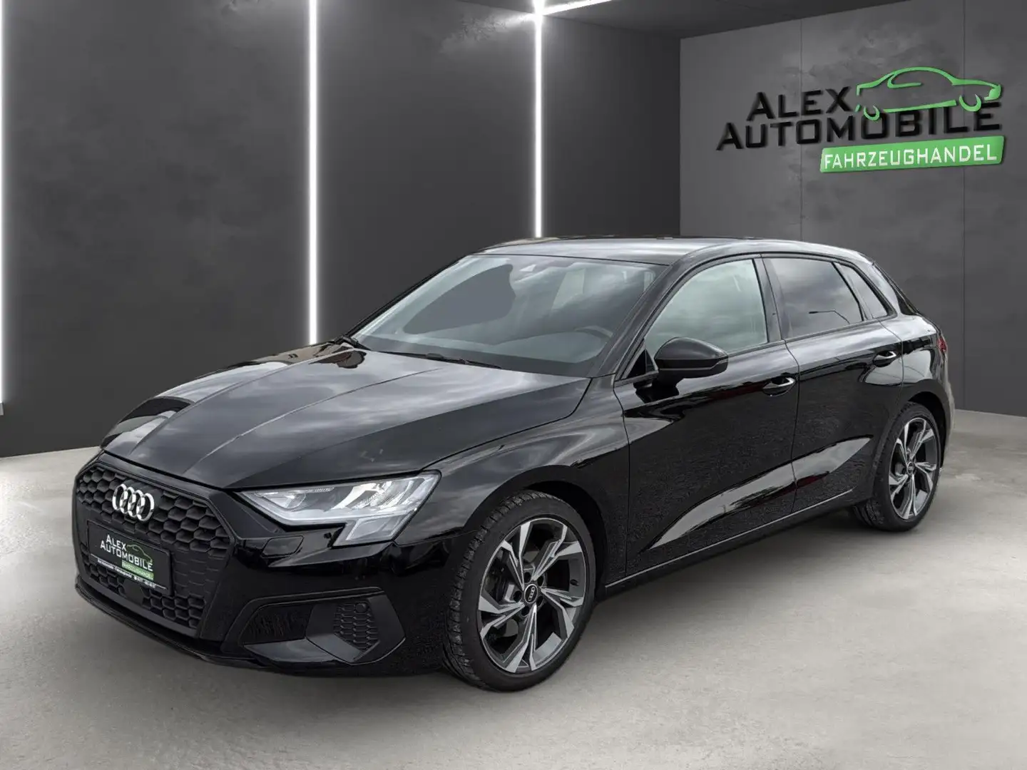 Audi A3 Sportback 35 TDI **LED**Navi**Virtual** Zwart - 1