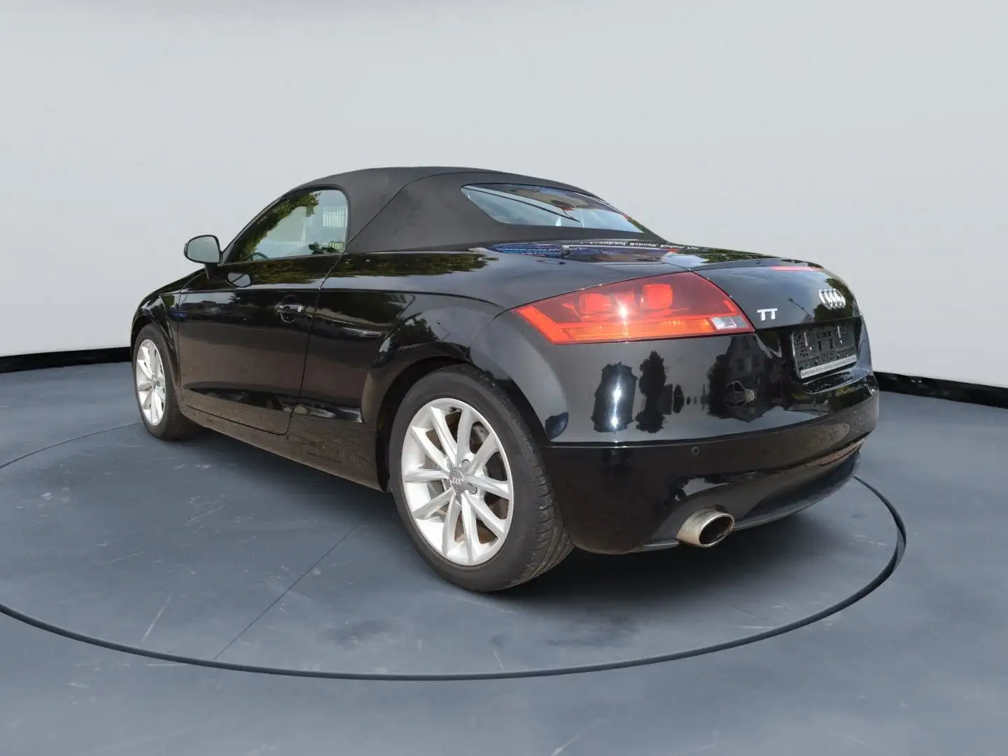 Audi TT Coupe/Roadster 2.0 TFSI Roadster Schwarz - 2