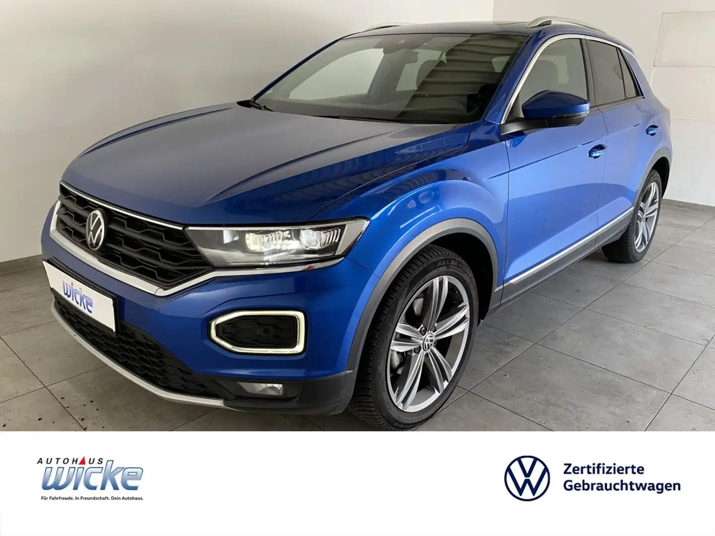 Volkswagen T-Roc 1.5 TSI DSG Sport NAVI KLIMA AHK LED PANO Blauw - 1