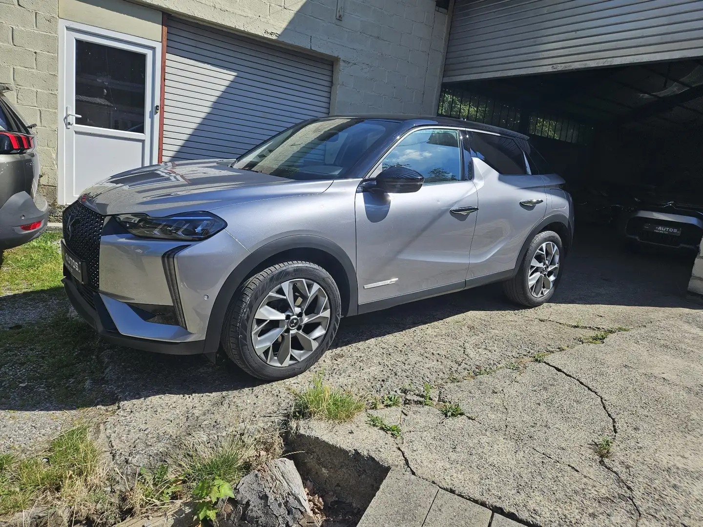 DS Automobiles DS 3 1.2  Esprit De Voyage Gris - 2