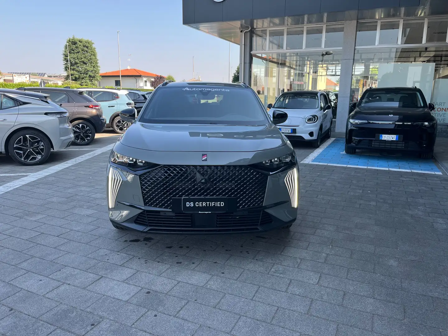 DS Automobiles DS 7 PHEV 1.6 PlugIn Hybrid 225cv EAT8 PerfomanceLine+ Gris - 2
