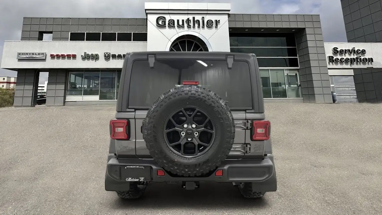 Jeep Wrangler снимка Jeep Wrangler
