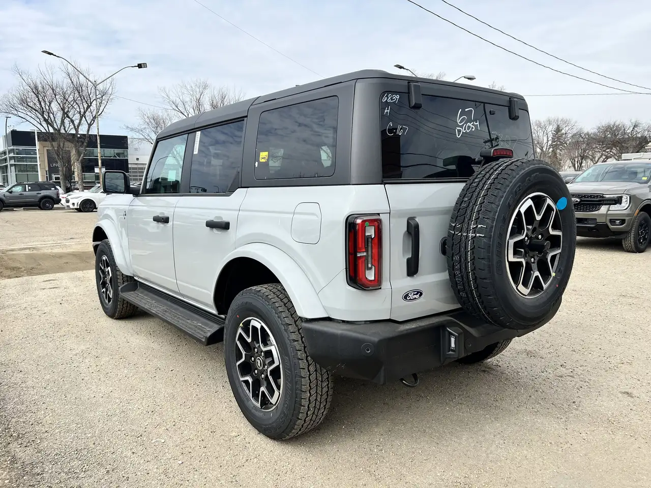 Ford Bronco снимка Ford Bronco