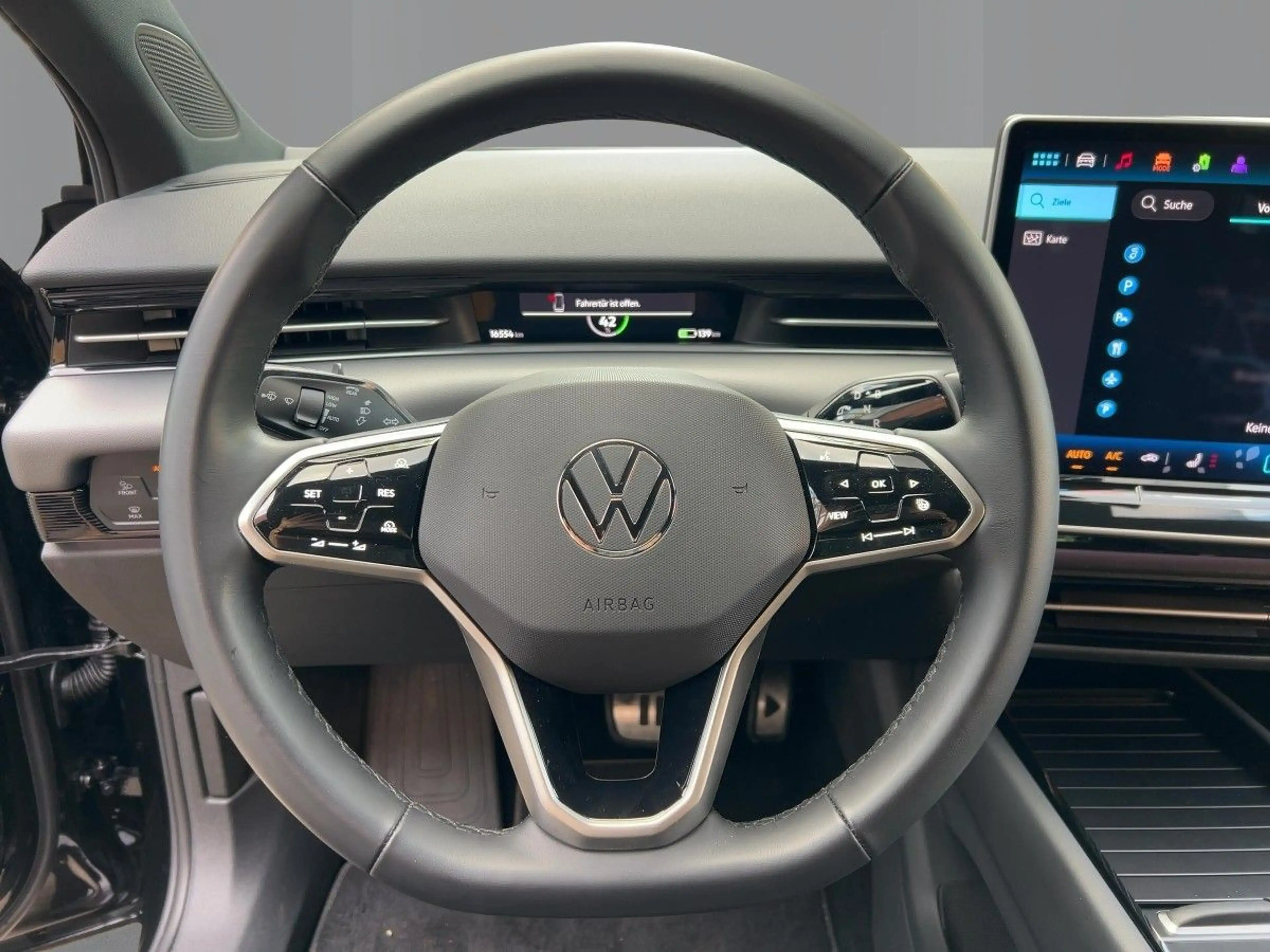 Volkswagen ID.7 Pro AHK Navi Sitzhzg — photo 13