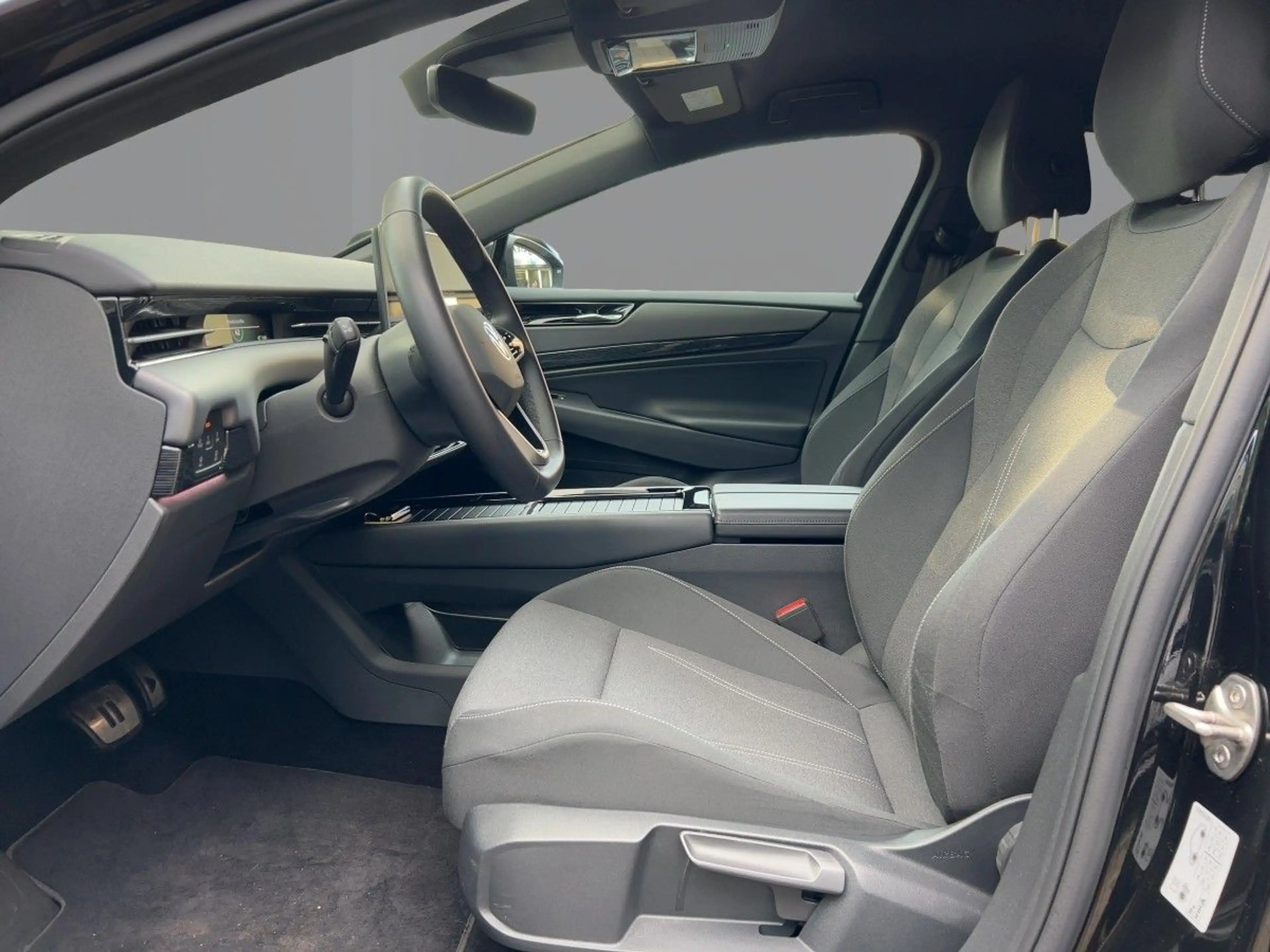 Volkswagen ID.7 Pro AHK Navi Sitzhzg — photo 9