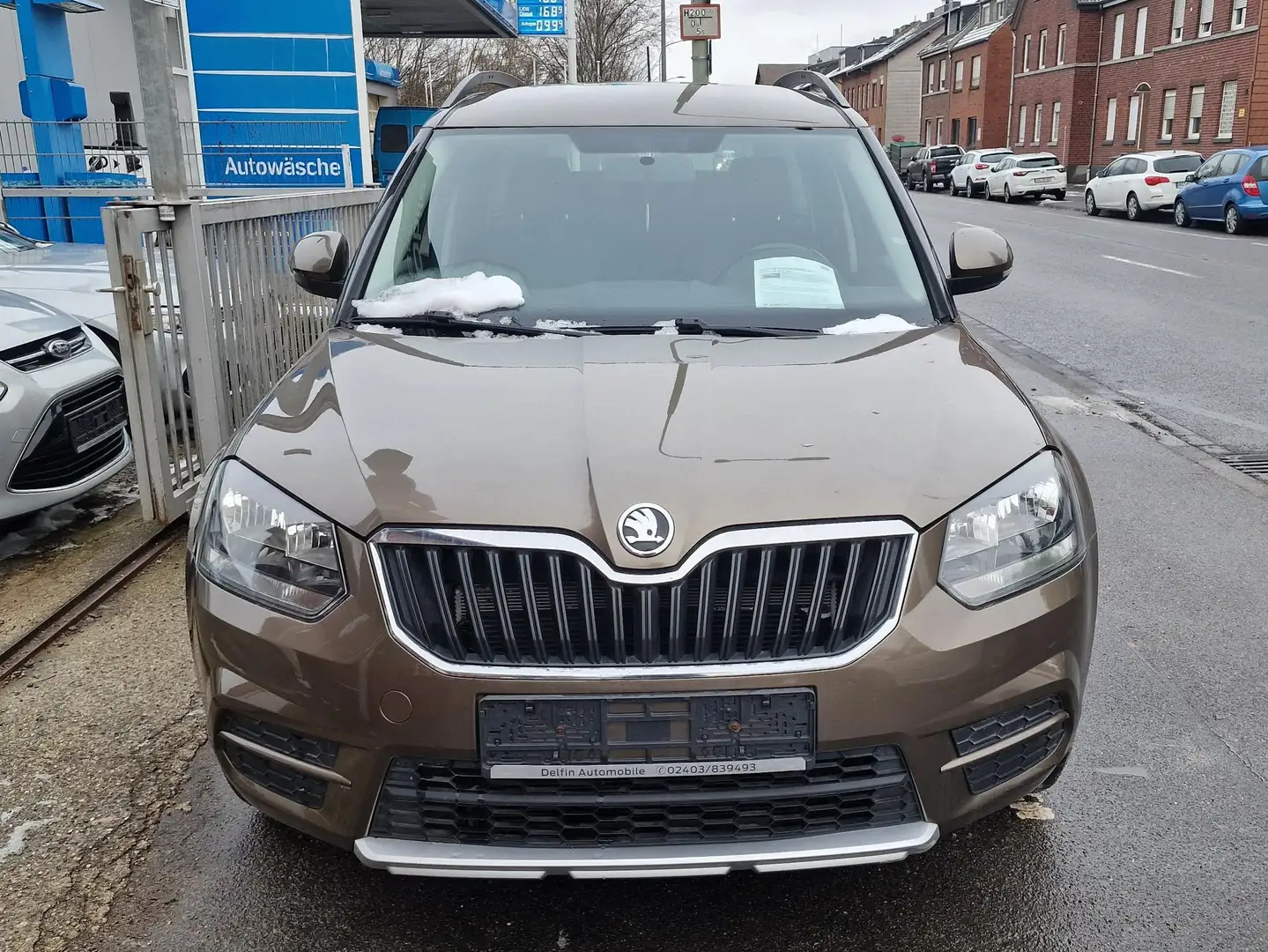 Skoda Yeti Cool Edition-Klima-Pdc-Sitzheizng-AHK-Alus Braun - 2