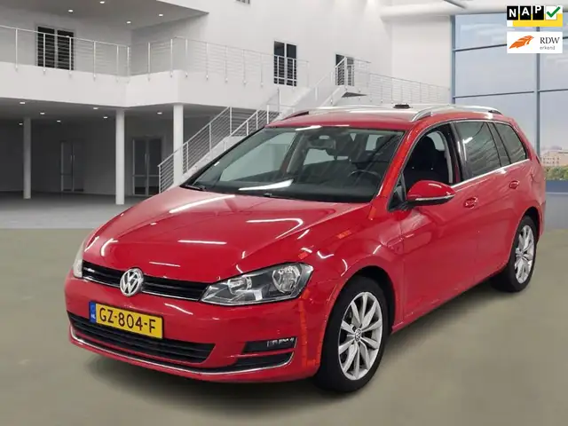 2015 Volkswagen Golf in Red for sale