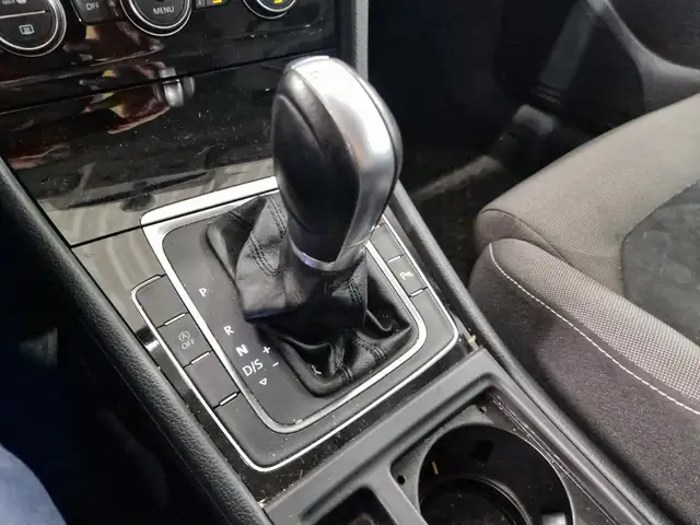 Volkswagen Golf view 15