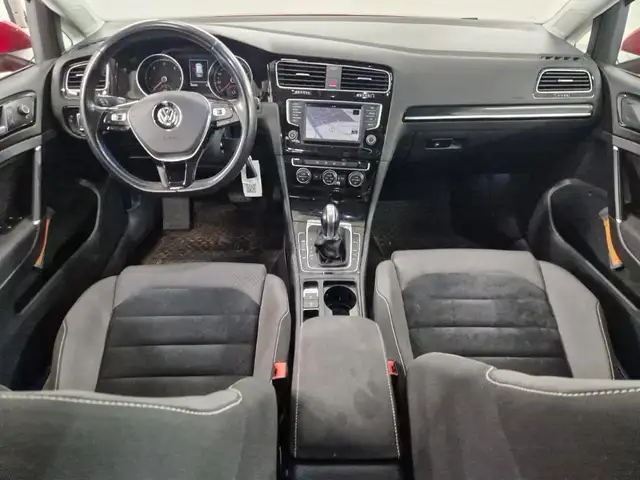 Volkswagen Golf view 8