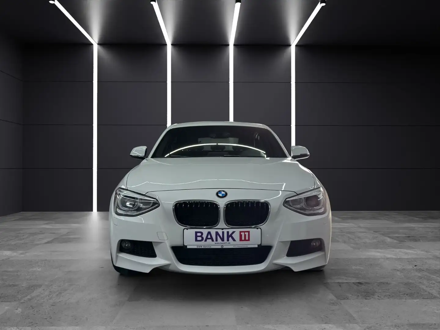 BMW 116 i F20 M-Sport AHK* PDC Unfallfrei Weiß - 2