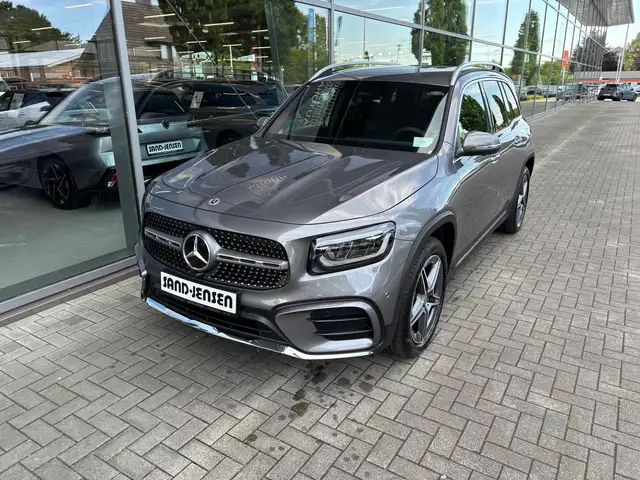 Mercedes-Benz GLB 200 AMG Line Advanced Plus Distronic AHK 360
