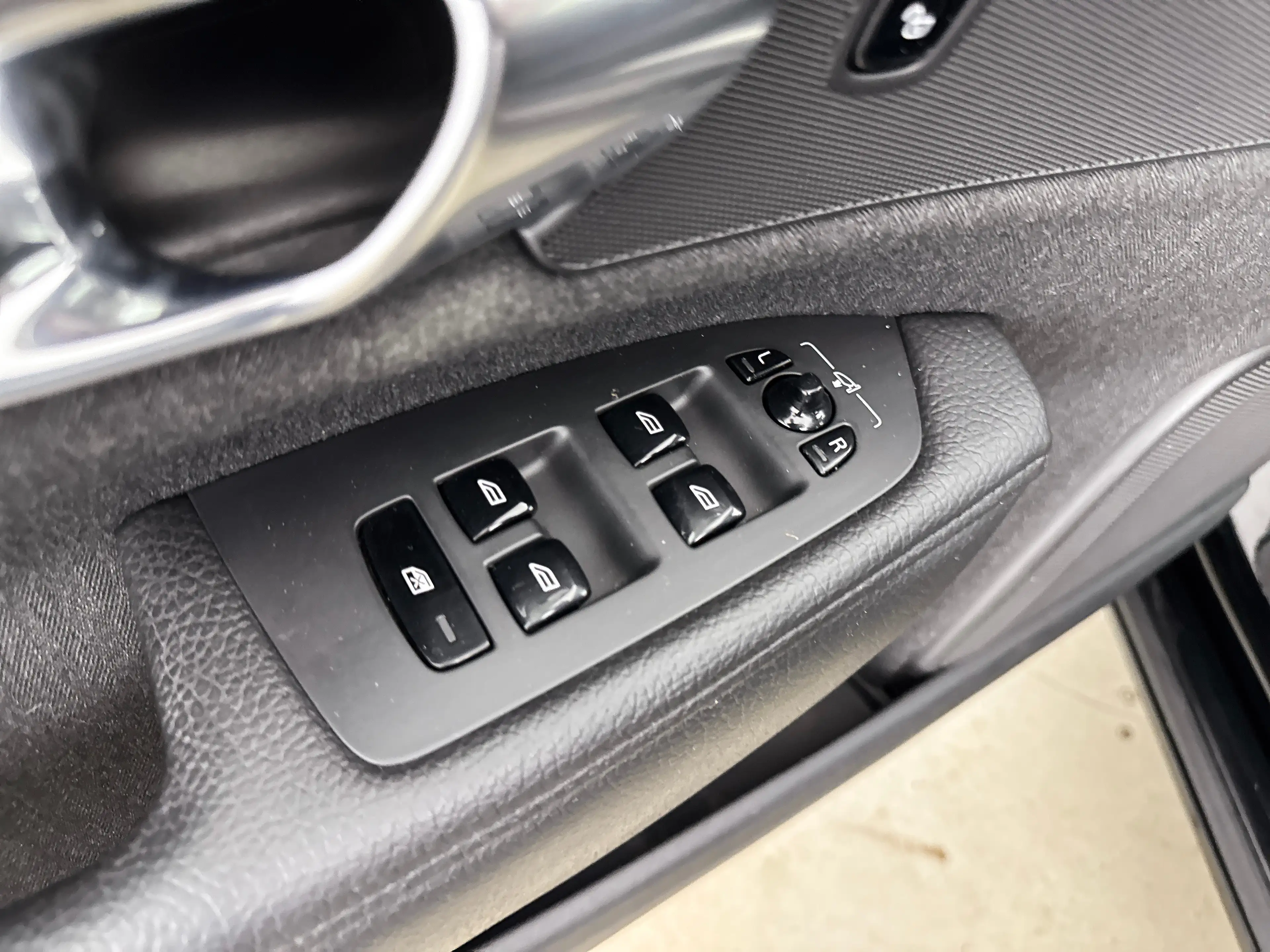 Volvo V90 T5 Momentum | 18" | Elektr. Trekhaak | Keyless | E — photo 17