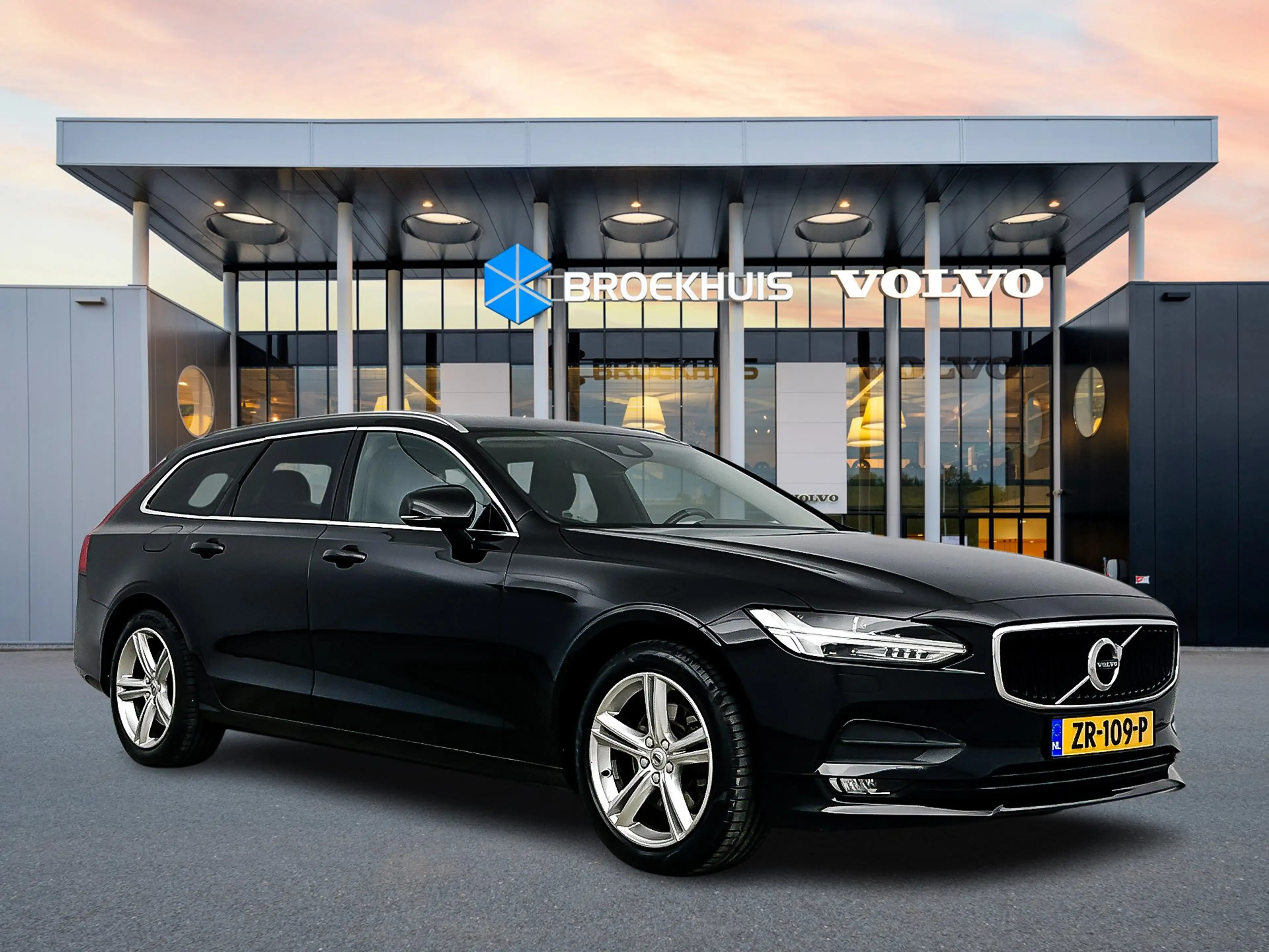 Volvo V90 T5 Momentum | 18" | Elektr. Trekhaak | Keyless | E — photo 2