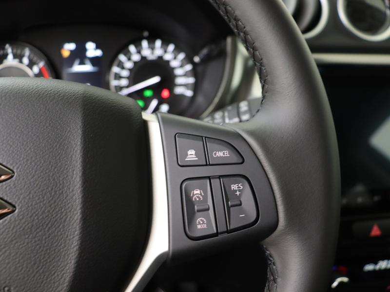 Suzuki Vitara 1.4 Boosterjet Smart Hybrid Style | Privacy Glass — photo 13