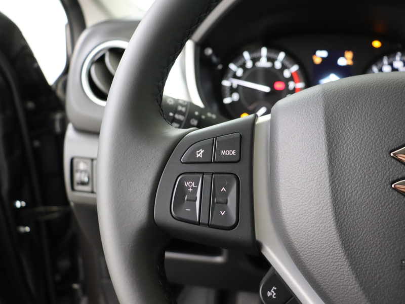 Suzuki Vitara 1.4 Boosterjet Smart Hybrid Style | Privacy Glass — photo 12