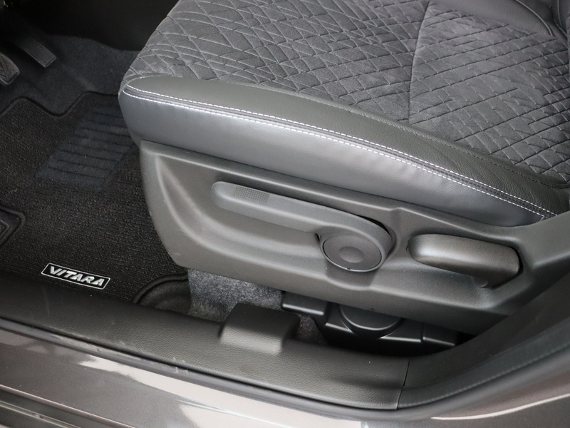 Suzuki Vitara 1.4 Boosterjet Smart Hybrid Style | Privacy Glass — photo 10