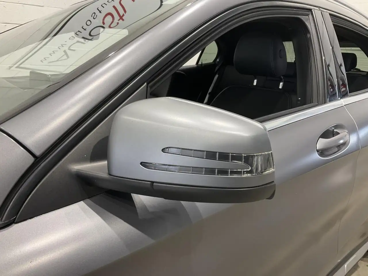 Mercedes-Benz GLA снимка Mercedes-Benz GLA