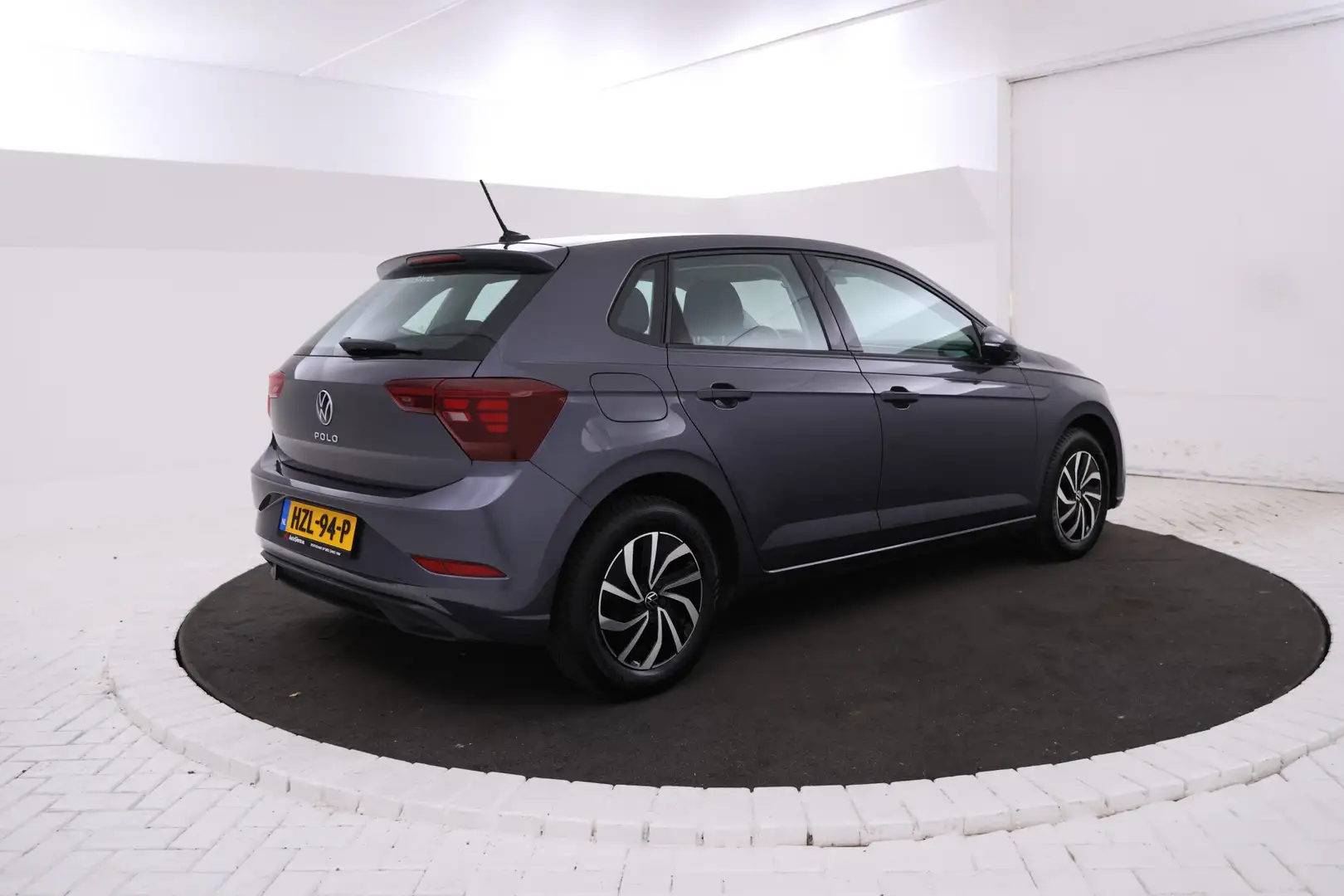 Volkswagen Polo 1.0 TSI Life Business Virtual cockpit, apple carpl Grau - 2