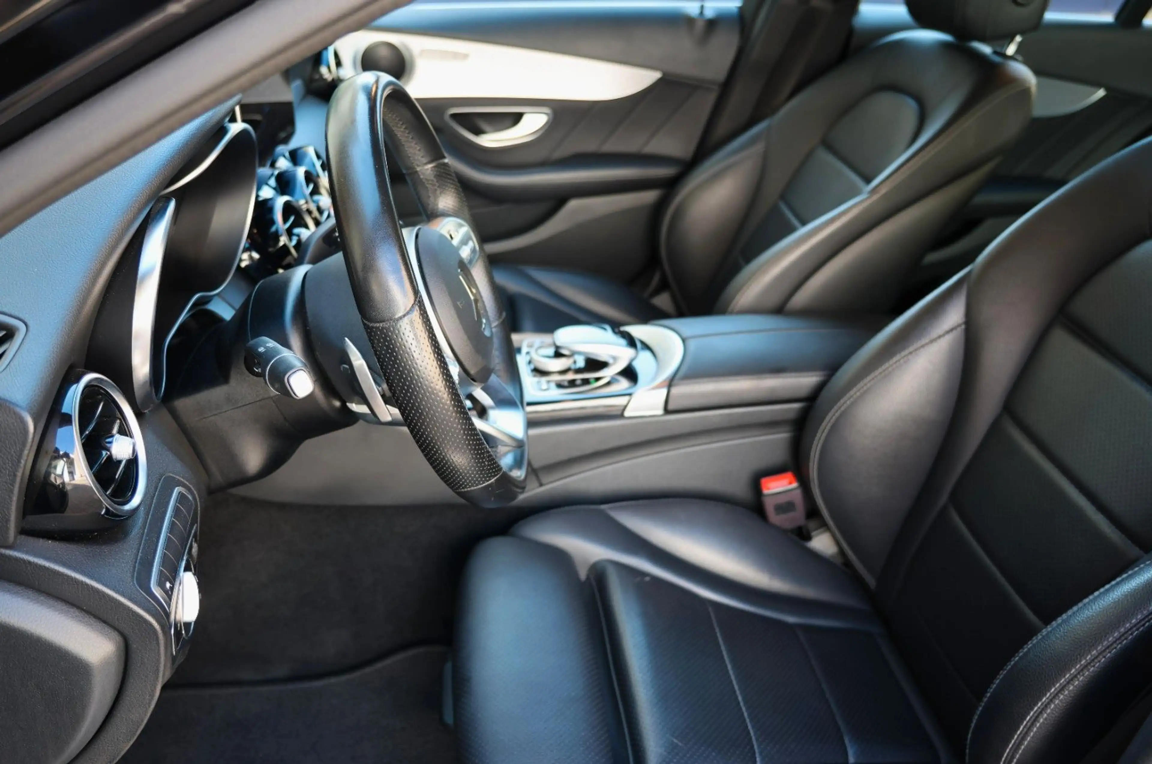 Mercedes-Benz C 300 T d 4Matic AMG STheiz.Leder ACC — photo 14