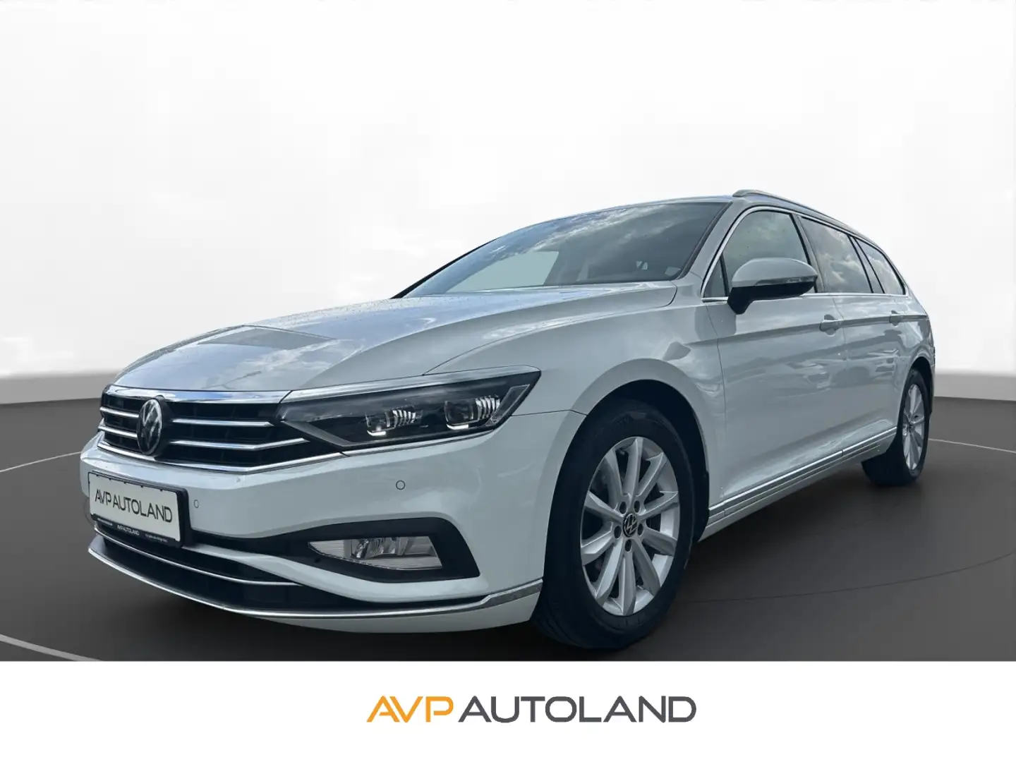 Volkswagen Passat Variant 2.0 TDI DSG Elegance | AHK | NAVI Blanc - 1
