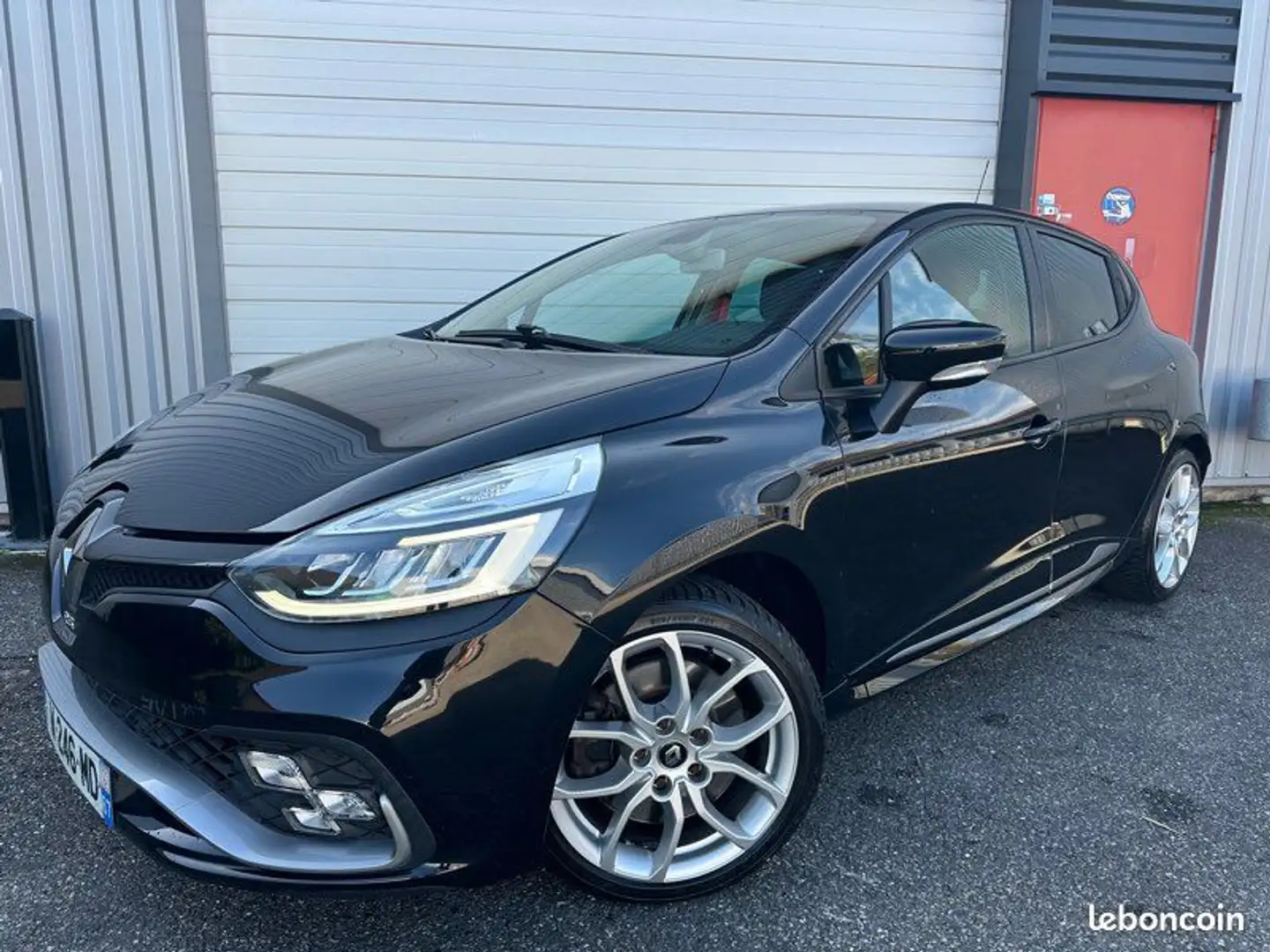 Renault Clio iv (2) 1.6 turbo 200 rs edc Schwarz - 2