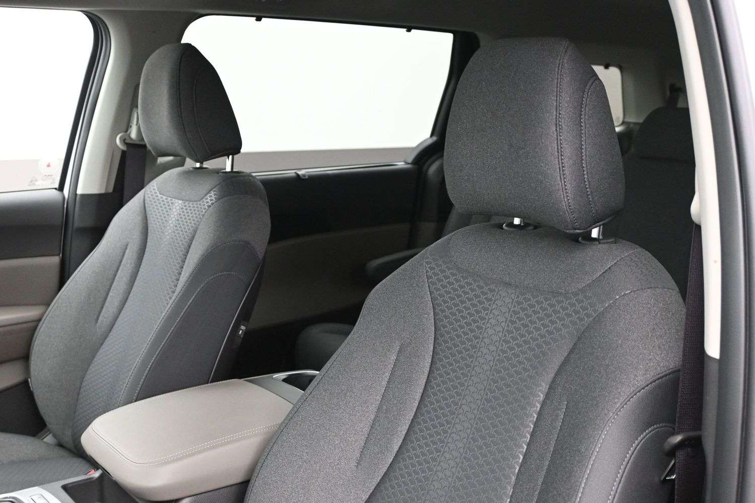 2026 Kia Carnival Just Arrived & Fully Certified LX+, 8 Passenger, P — photo 1