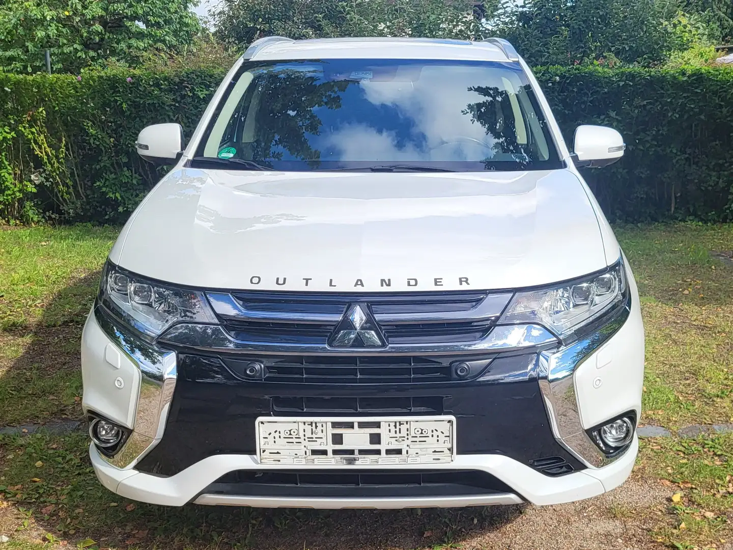 Mitsubishi Outlander Outlander 2.0 4WD Plug-In Hybrid Top Weiß - 1