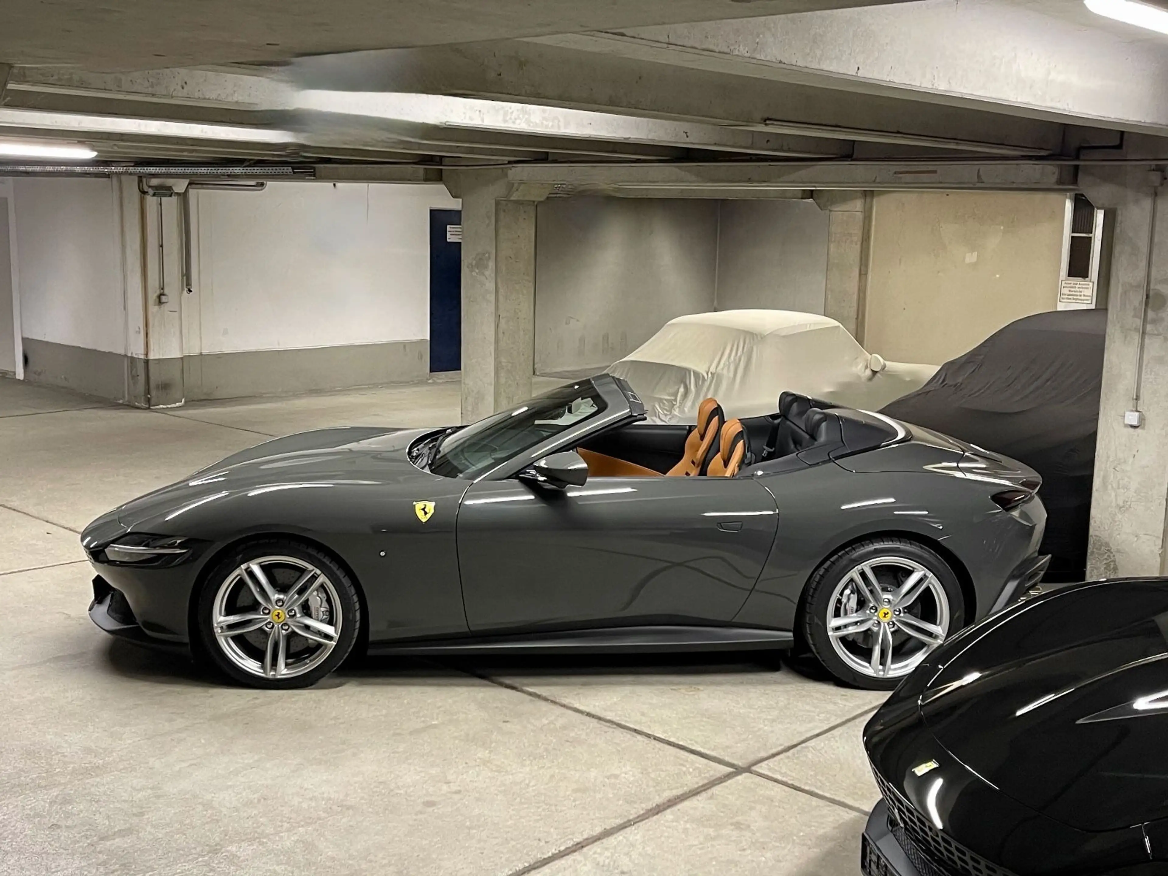 Ferrari Roma Spider*Grigio Scuro*Daytona Sitzdesign*2025 — photo 12
