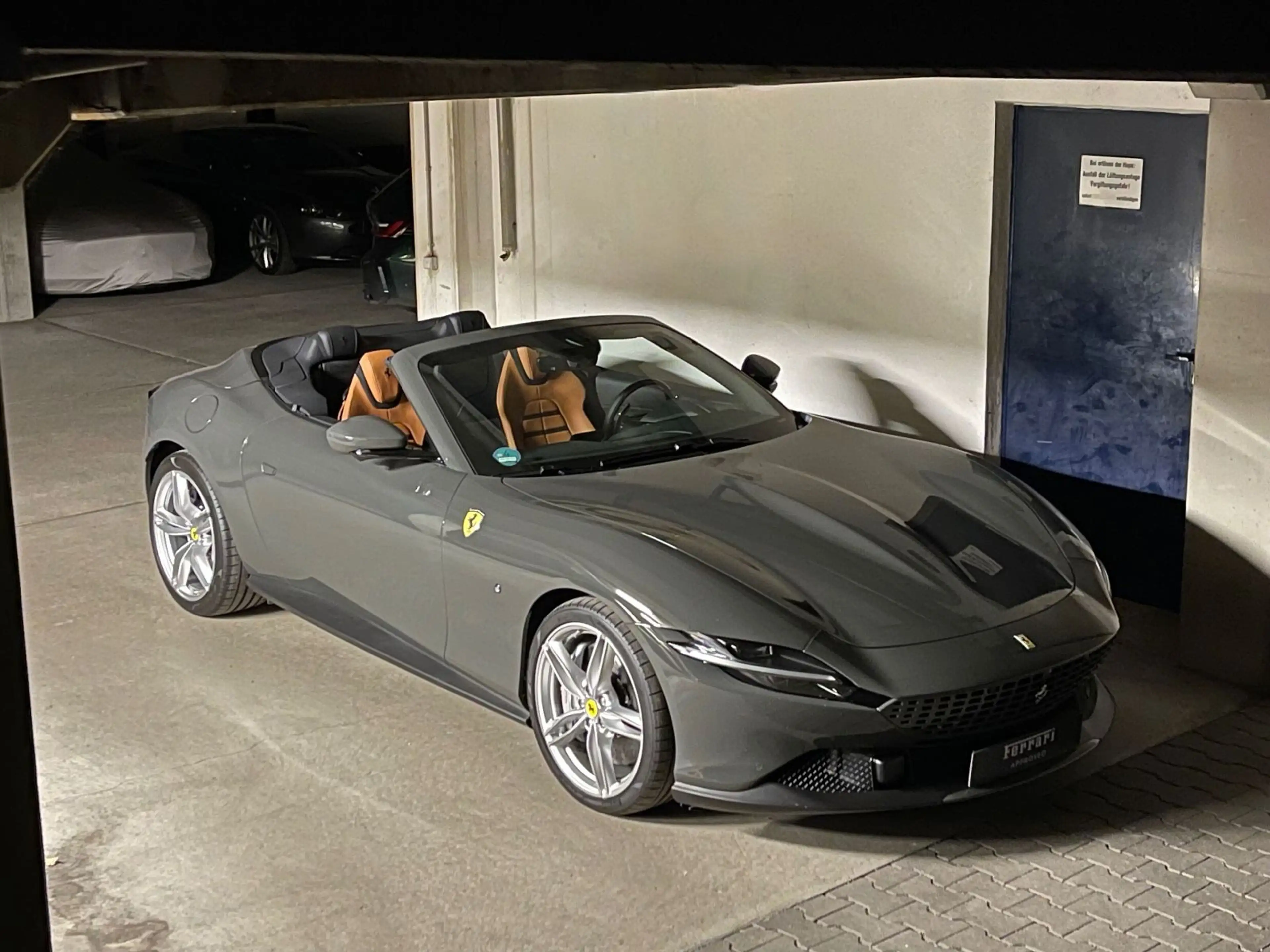 Ferrari Roma Spider*Grigio Scuro*Daytona Sitzdesign*2025 — photo 13