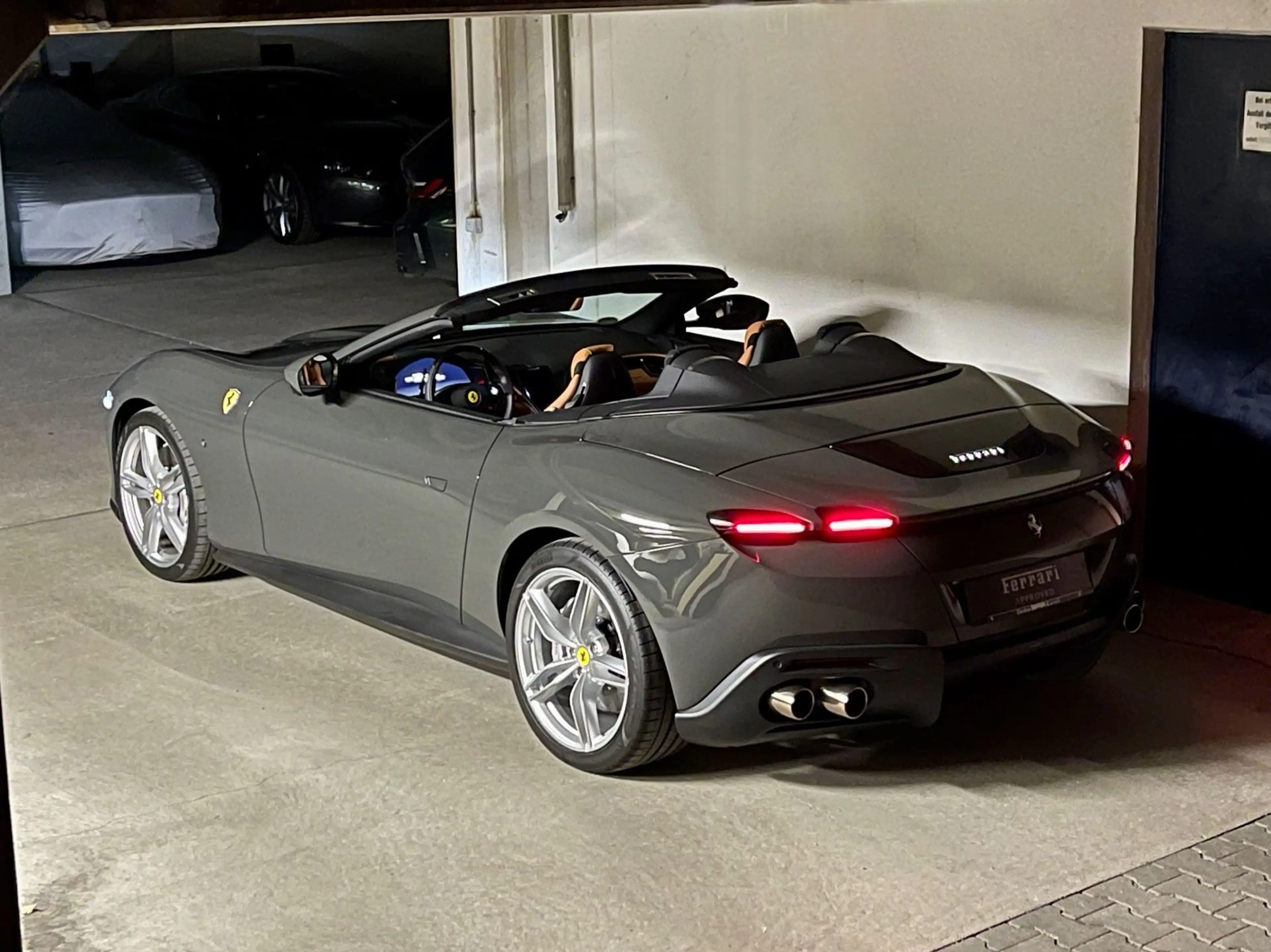 Ferrari Roma Spider*Grigio Scuro*Daytona Sitzdesign*2025 — photo 14