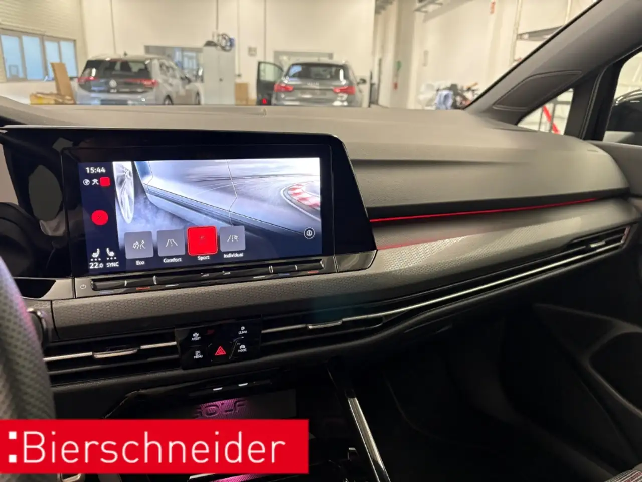 Volkswagen Golf GTI 8 2.0 TSI DSG DIGITAL COCKPIT PRO LED ACC DAB 13