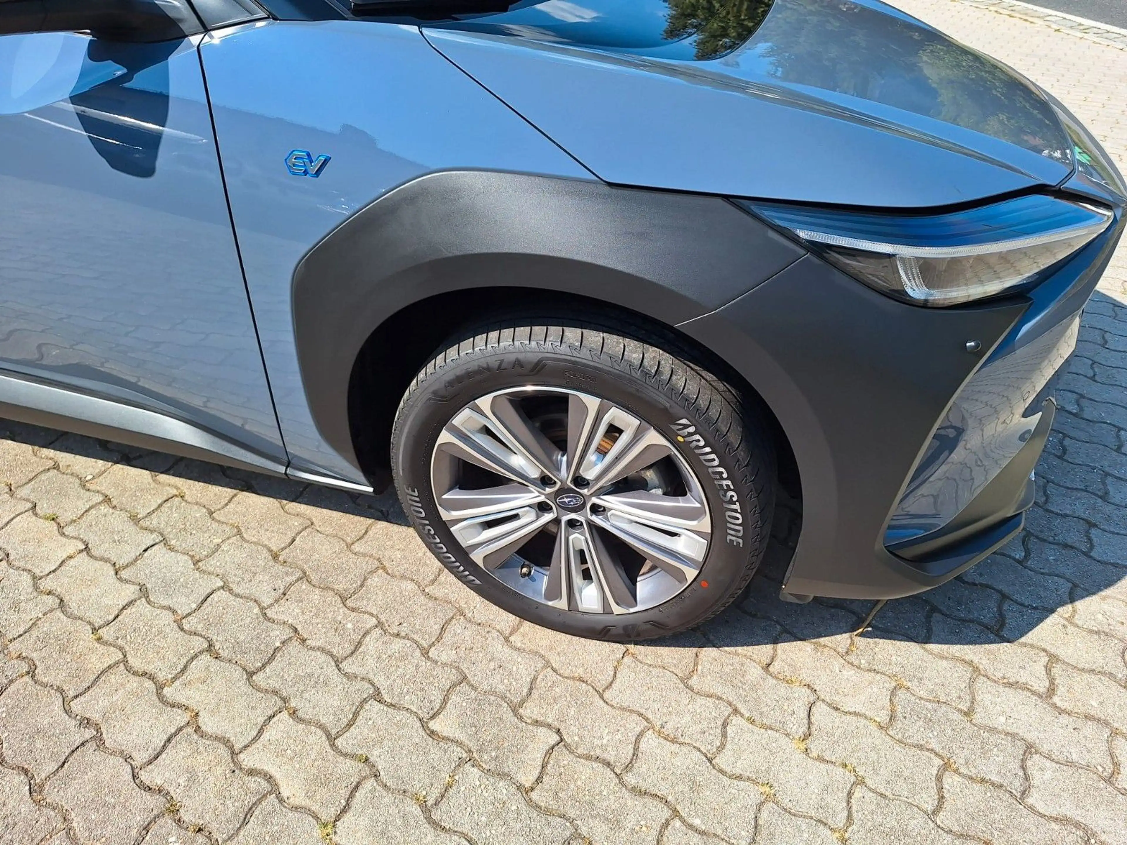 Subaru Solterra 71,4 kWh 150kW Platinum Plus — photo 4
