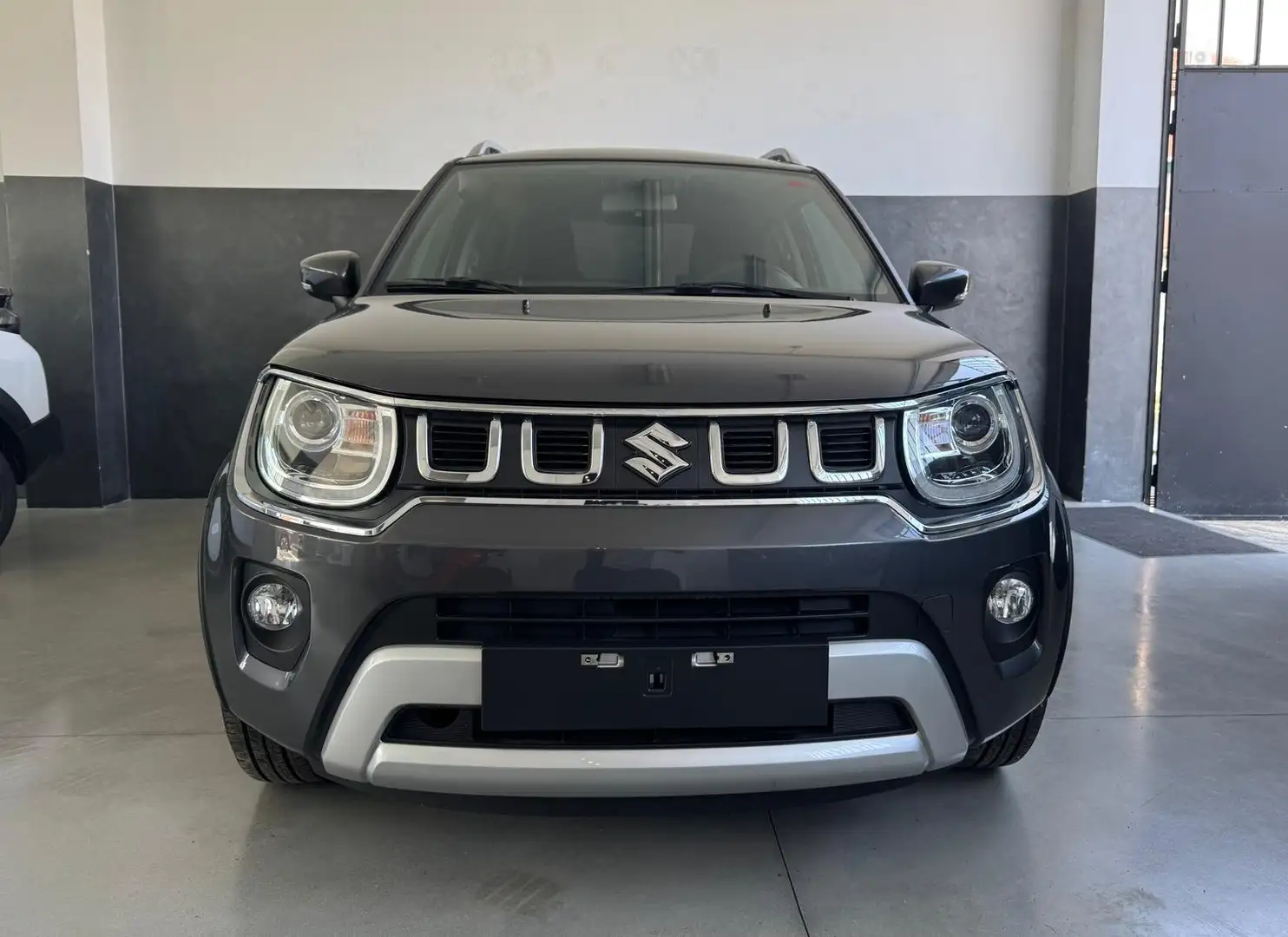Suzuki Ignis 1.2h Top 2wd Grau - 2