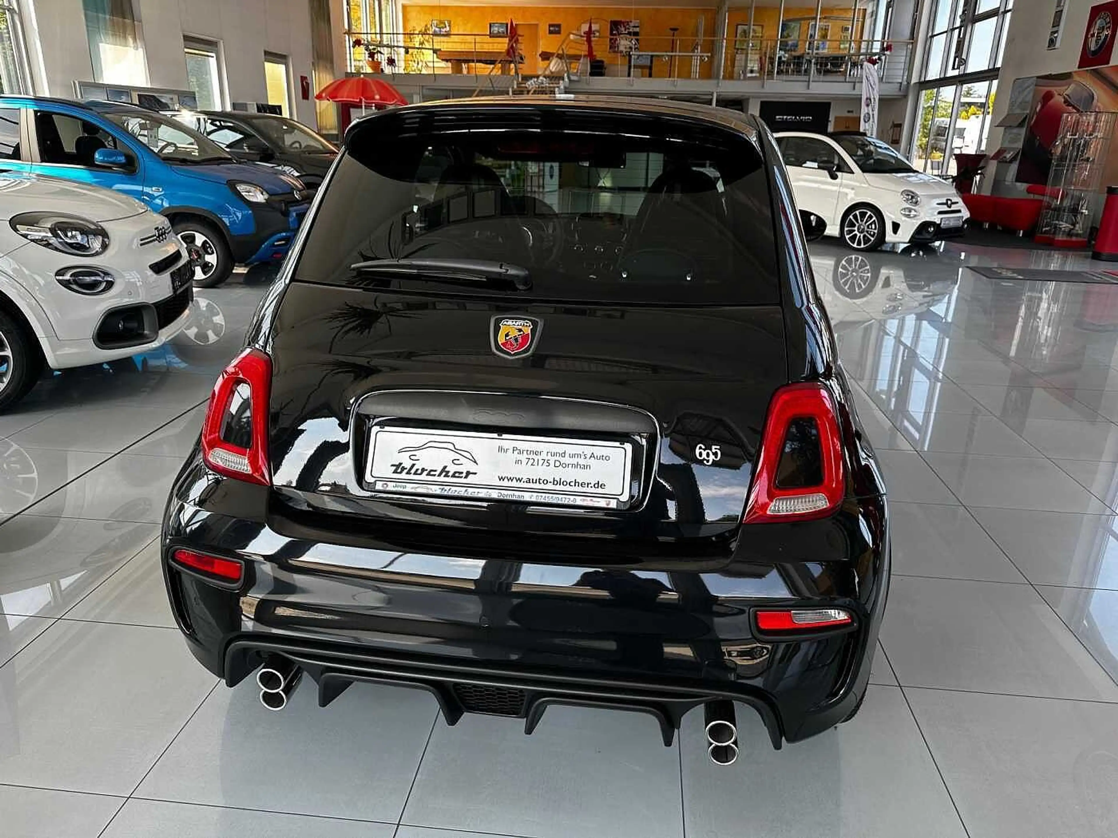 Abarth 695 75 Anniversario 180 PS Schaltgetriebe — photo 6