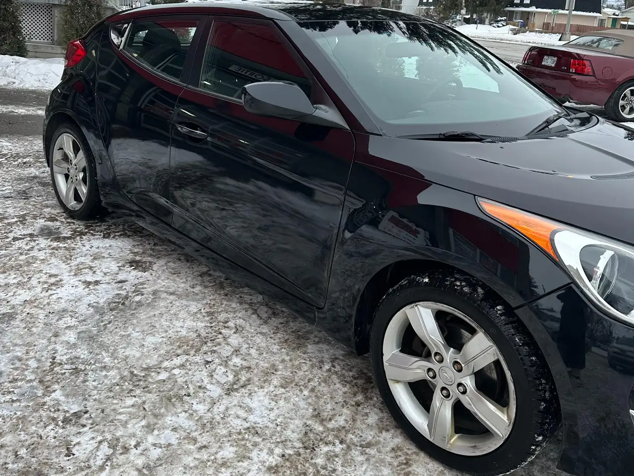 Hyundai VELOSTER снимка Hyundai VELOSTER