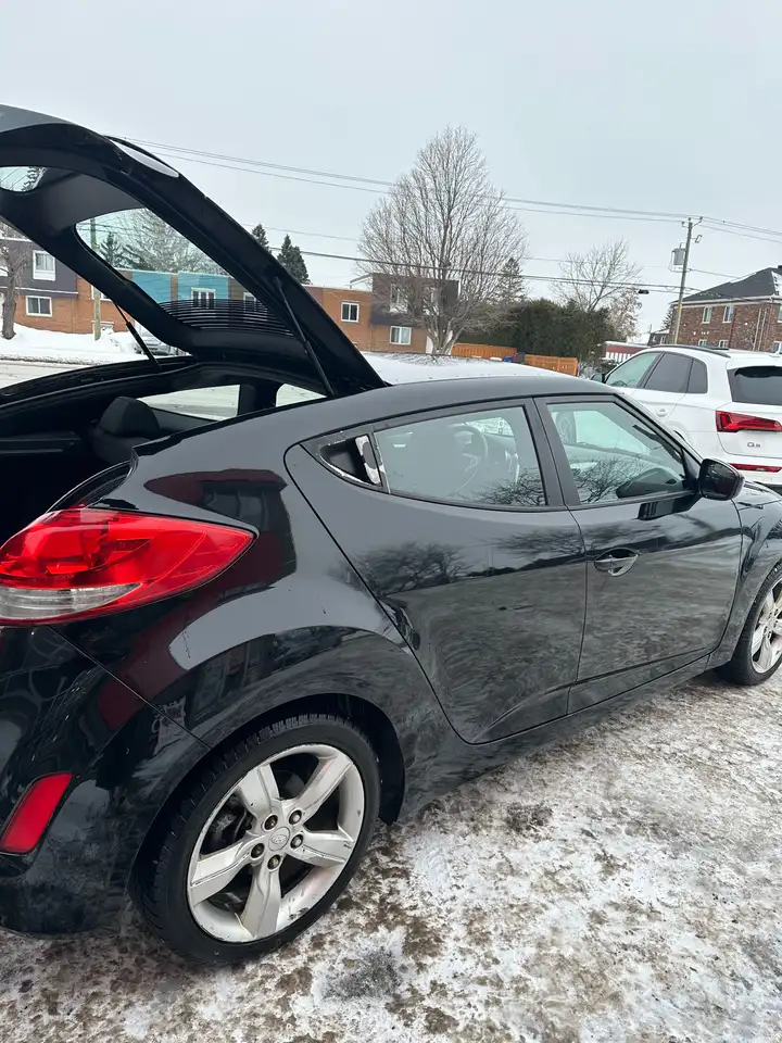 Hyundai VELOSTER снимка Hyundai VELOSTER