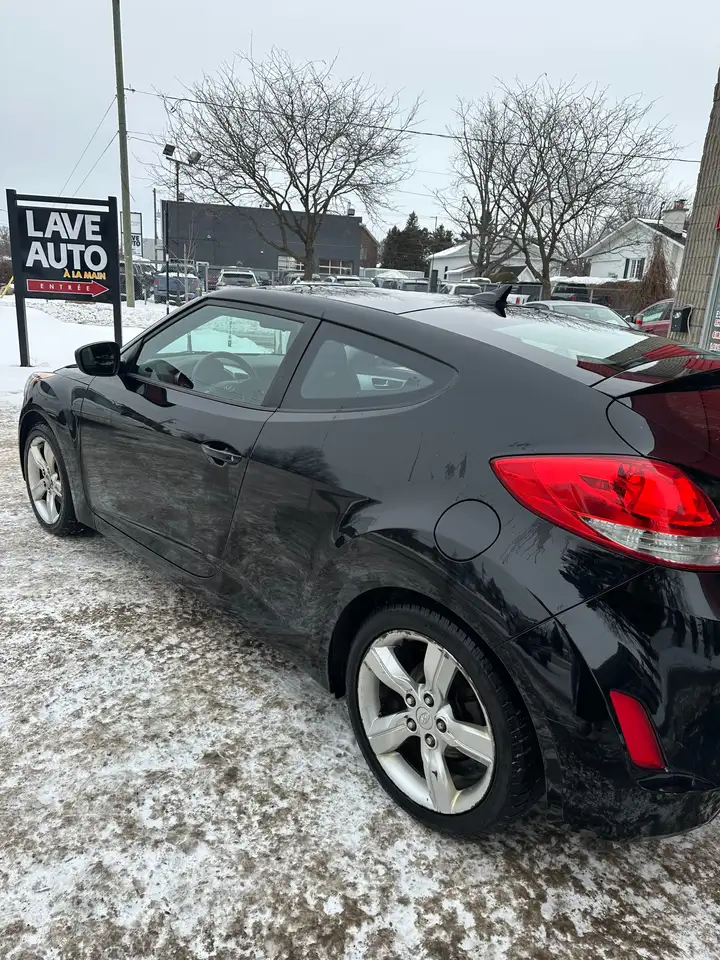 Hyundai VELOSTER снимка Hyundai VELOSTER