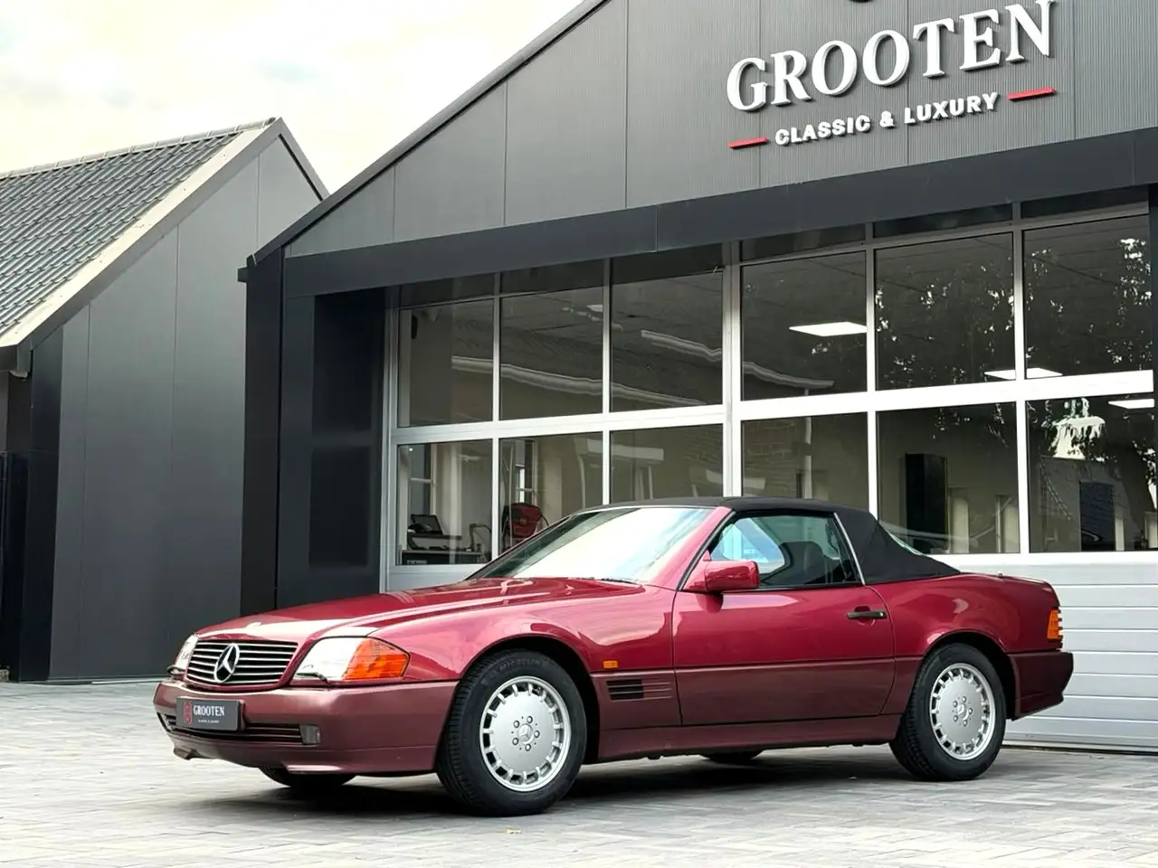 Mercedes-Benz SL 500 SL - R129 - Almandin Rot - 48.000 km ! — photo 1 of 38