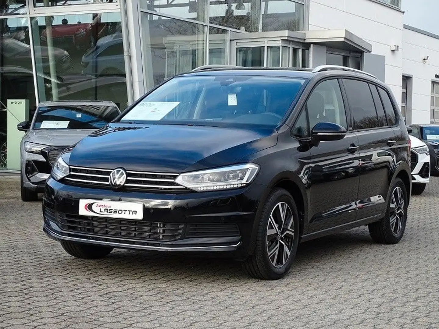 Volkswagen Touran 1.5 TSI DSG Move - IQ.LIGHT / AHZV Black - 1