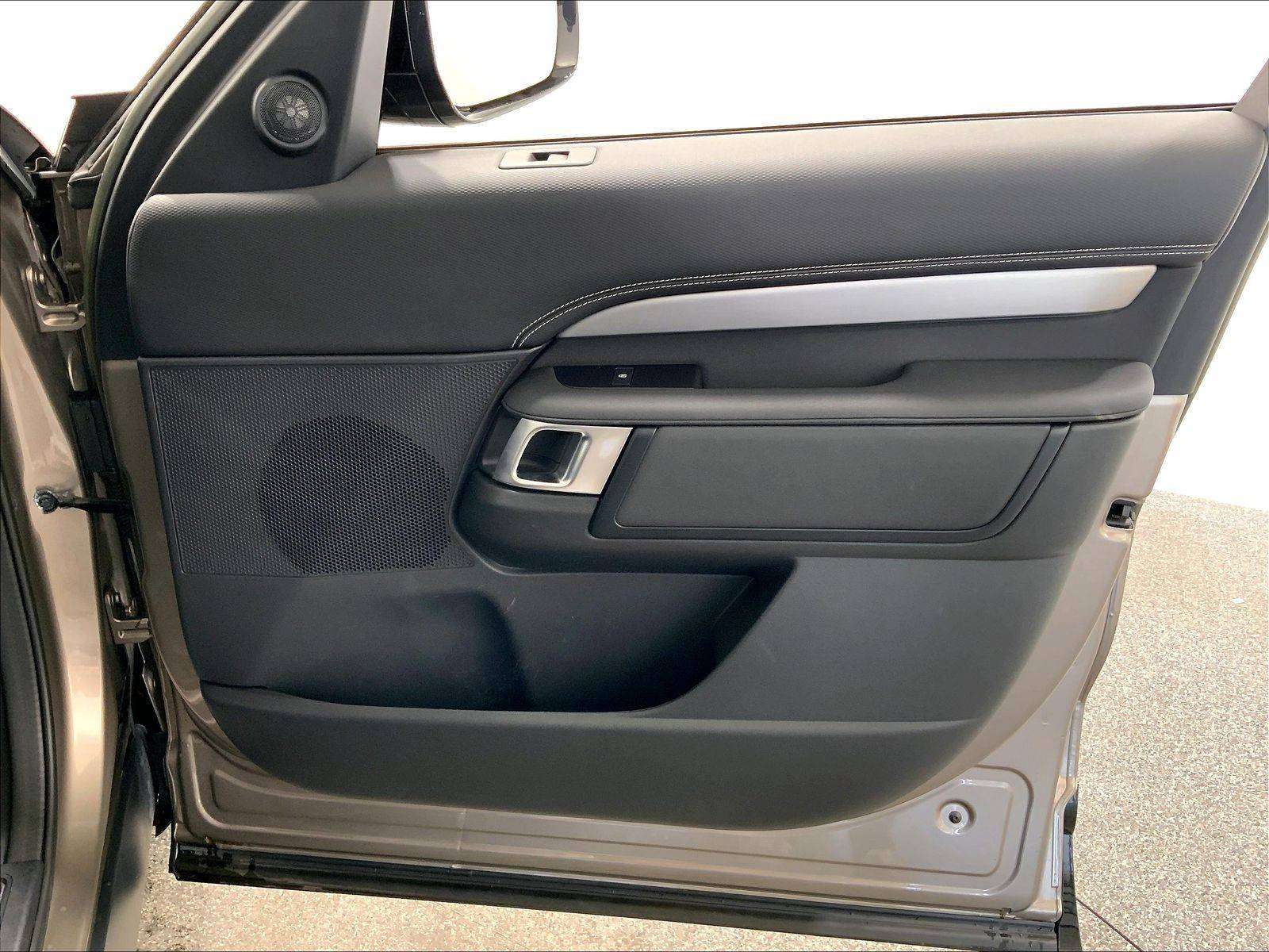 2023 Land Rover Discovery R-Dynamic S, 3D Surround View Cameras! thumb 34