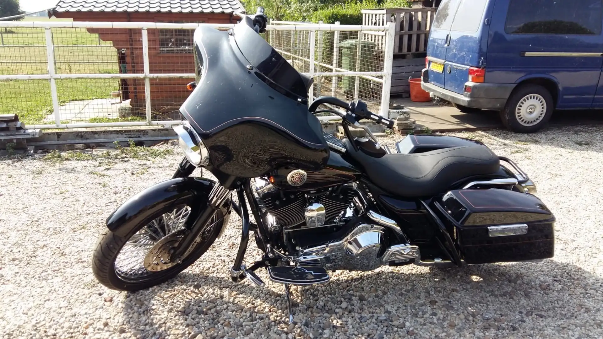 Harley-Davidson Electra Glide FLHTCU/I Ultra Classic Negru - 1