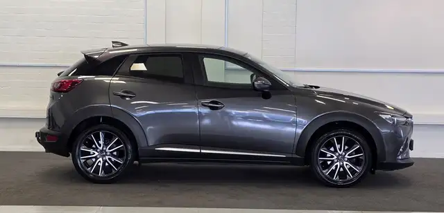 Mazda CX-3 view 4