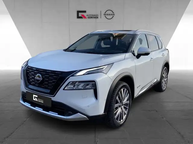 Nissan X-Trail TEKNA+ 213PS Automatik 4x4 360° Winter/HUD