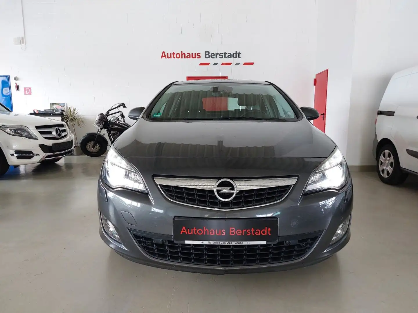 Opel Astra J Lim. 110PS*Bi-Xenon*Leder*17Zoll*PDC Grau - 2