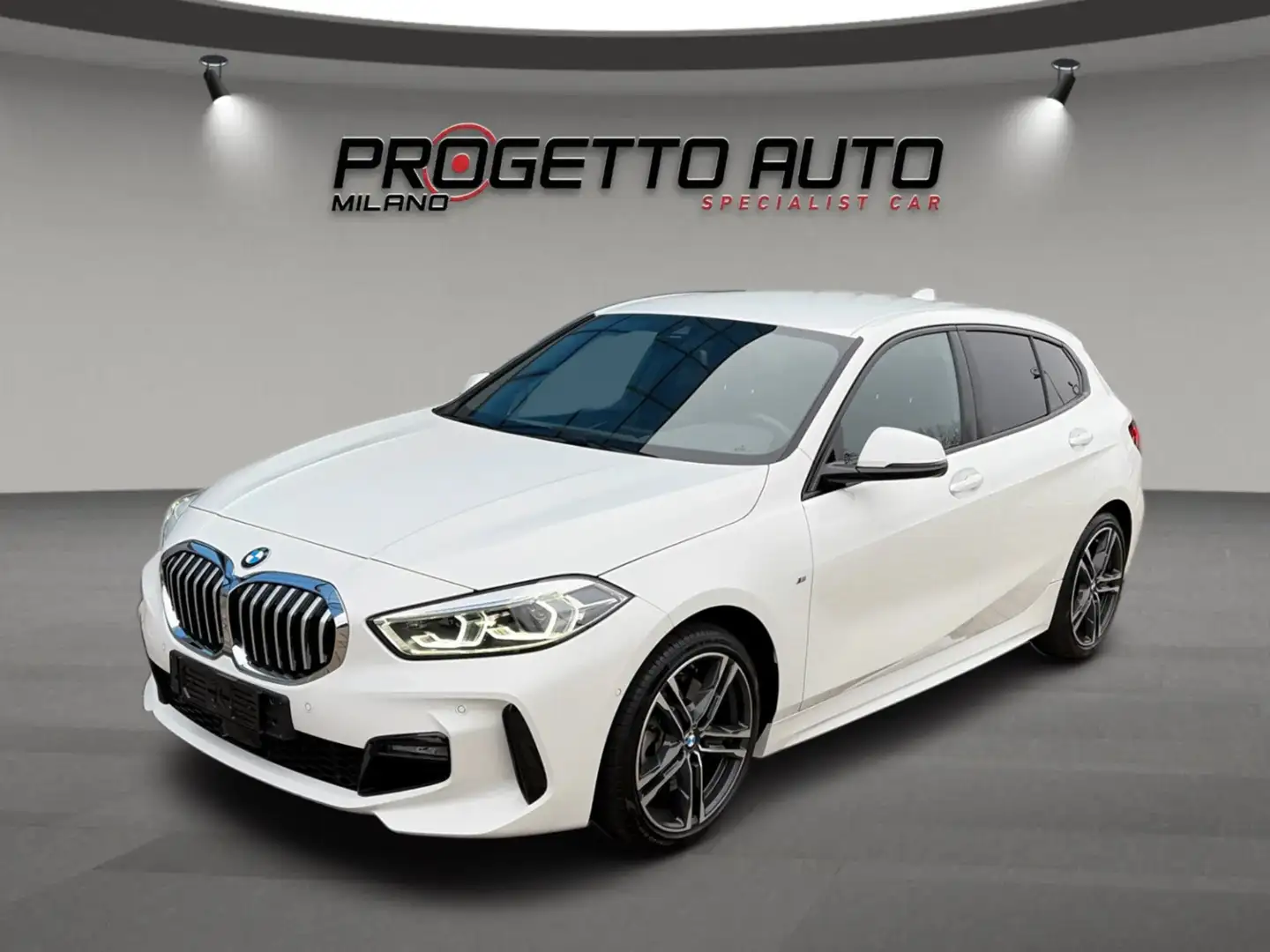 BMW 120 120i Msport 5p AUTOMATICA - 1