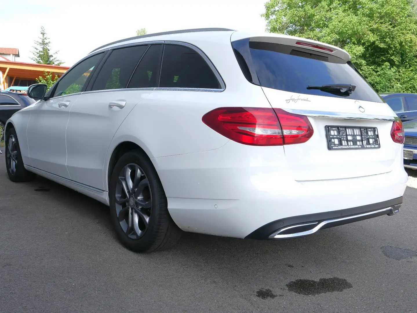 Mercedes-Benz C 250 d T-Modell Avantgarde NAVI/LED/AHK/RFK/STHZ Weiß - 2