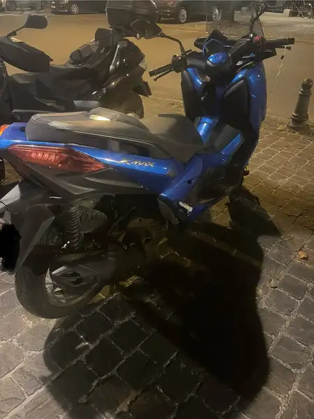 Yamaha X-Max 125 - foto 5