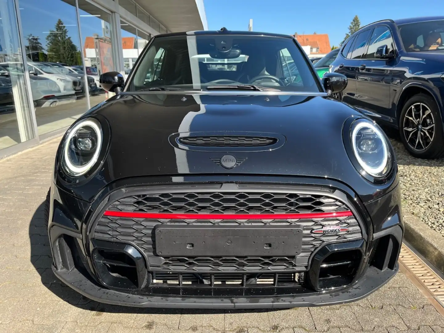 MINI John Cooper Works Cabrio El. Verdeck AD SHZ PDC DA Navi Leder LED 2-Z-Klima Schwarz - 2