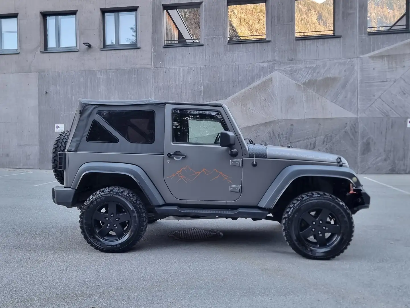 Jeep Wrangler Sport 2,8 CRD // OFFROAD-UMBAU MIT TÜV // Gri - 2