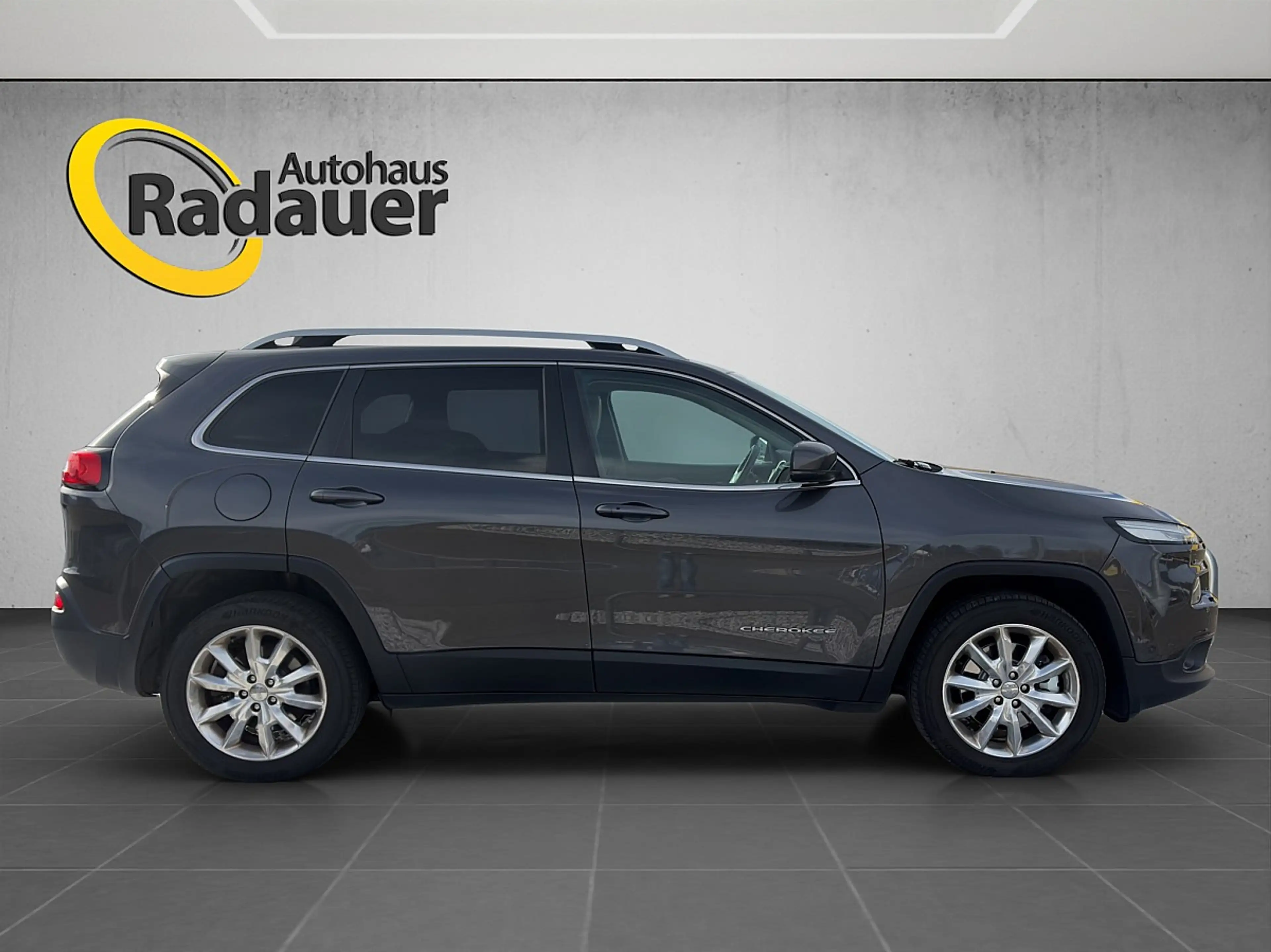 Jeep Cherokee 2,2 MultiJet II AWD Limited Aut. — photo 6